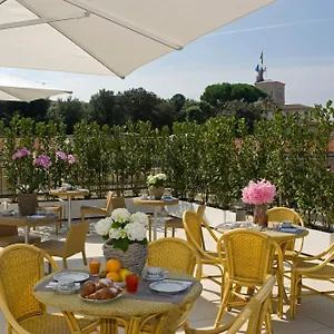 3* Hotell De Petris